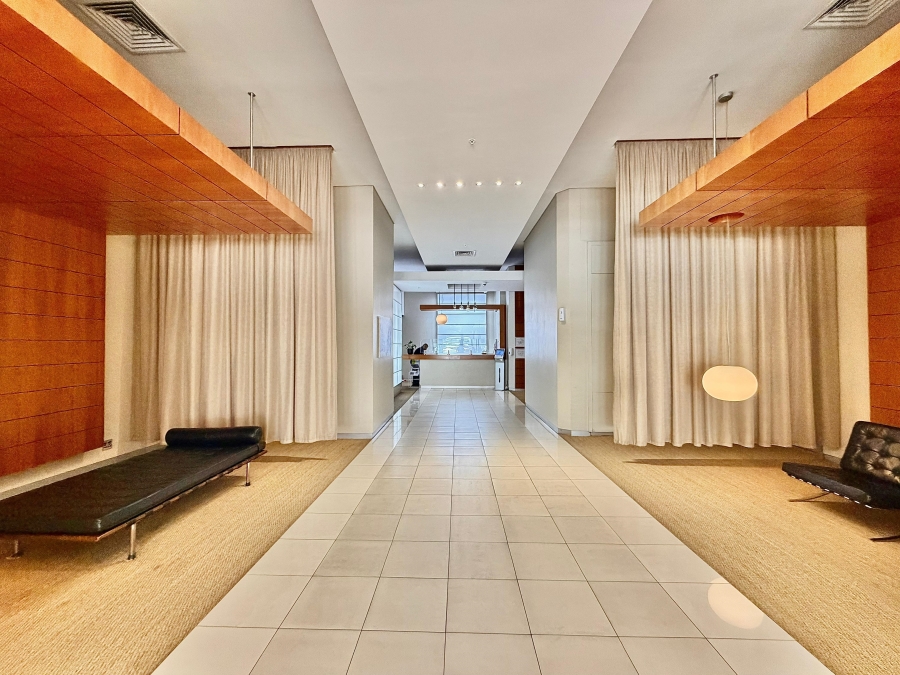 1 Bedroom Property for Sale in Cape Town City Centre Western Cape